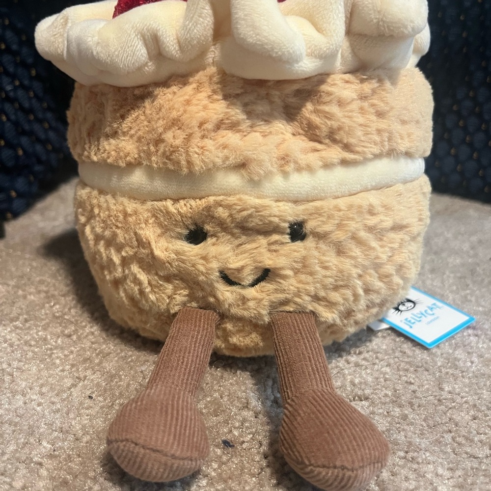 Jellycat Cake New with Tags - Picture 13 of 13